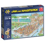 Puzzle 2000 el. JAN VAN HAASTEREN Tłumy na basenie